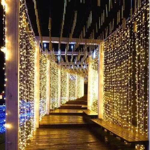 House & Light Decor